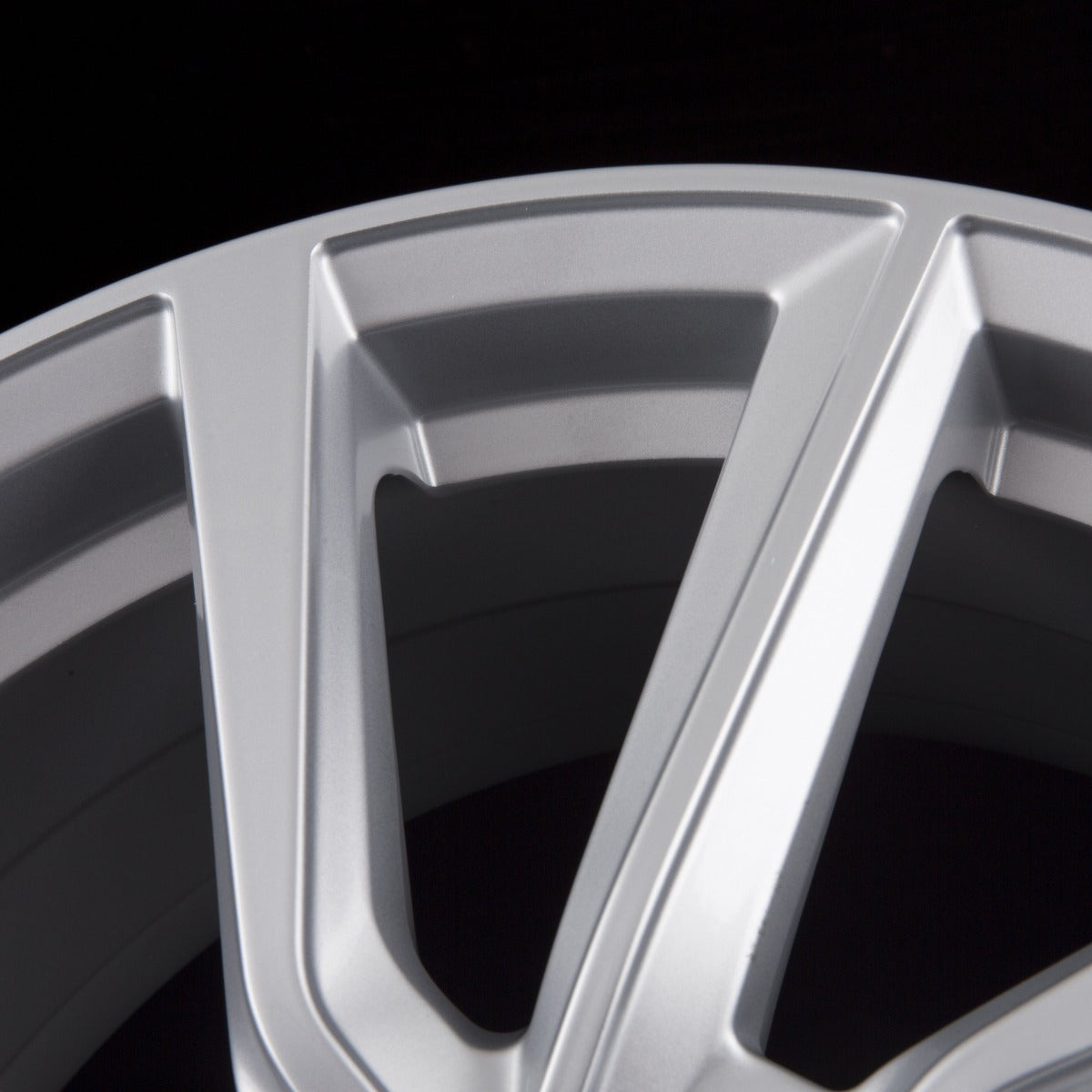 Avus Racing AC-518 Hyper Silver Alufelge 6.5x16 Zoll ET39 LK 5x98 ML58.1 – Bild 5