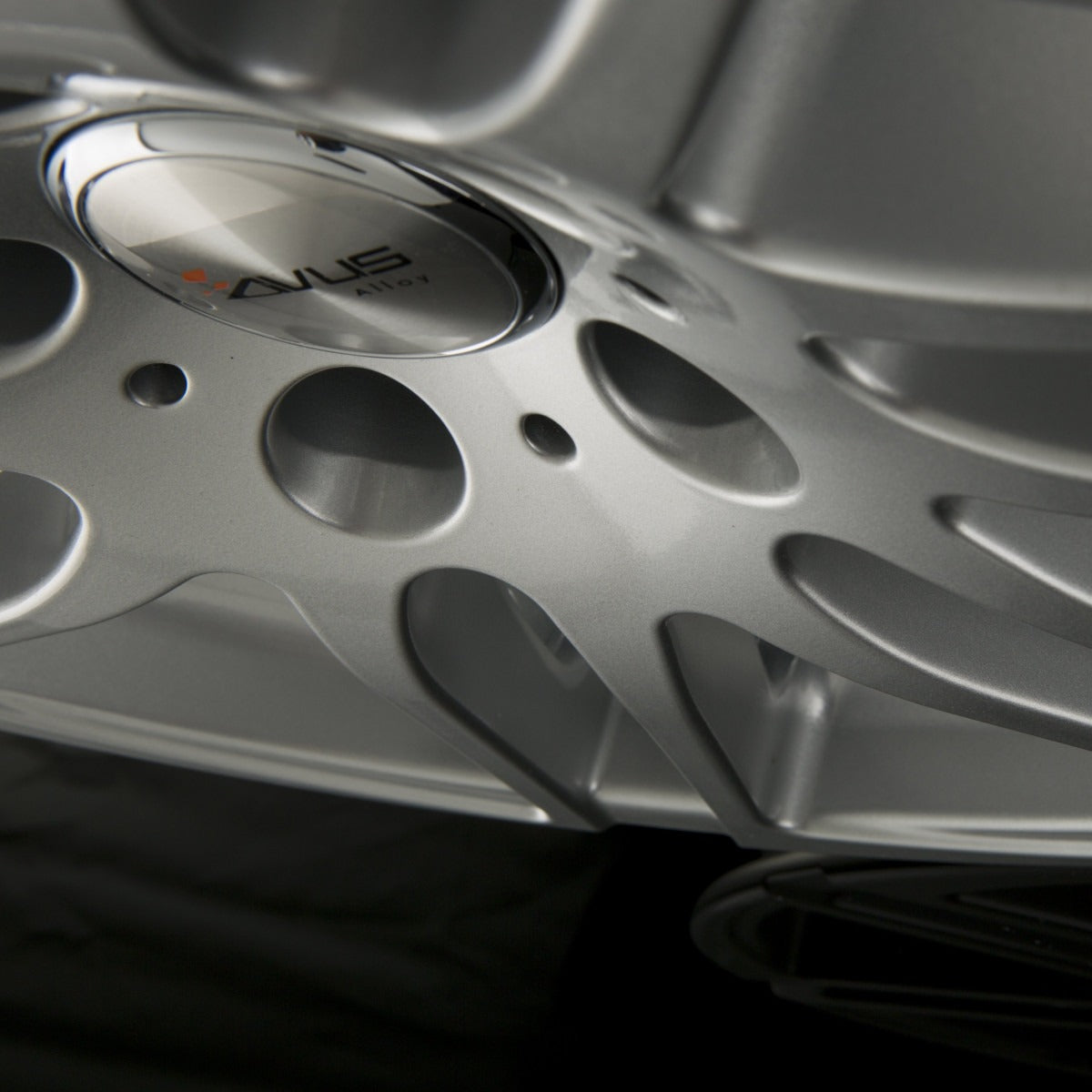 Avus Racing AC-M04 Hyper Silver Alufelge 7.5x17 Zoll ET35 LK 5x112 ML66.6 – Bild 5