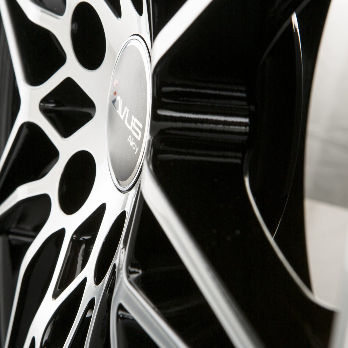 Avus Racing AC-MB5 Black Polished Alufelge 8x19 Zoll ET47 LK 5x112 ML57.1 – Bild 5