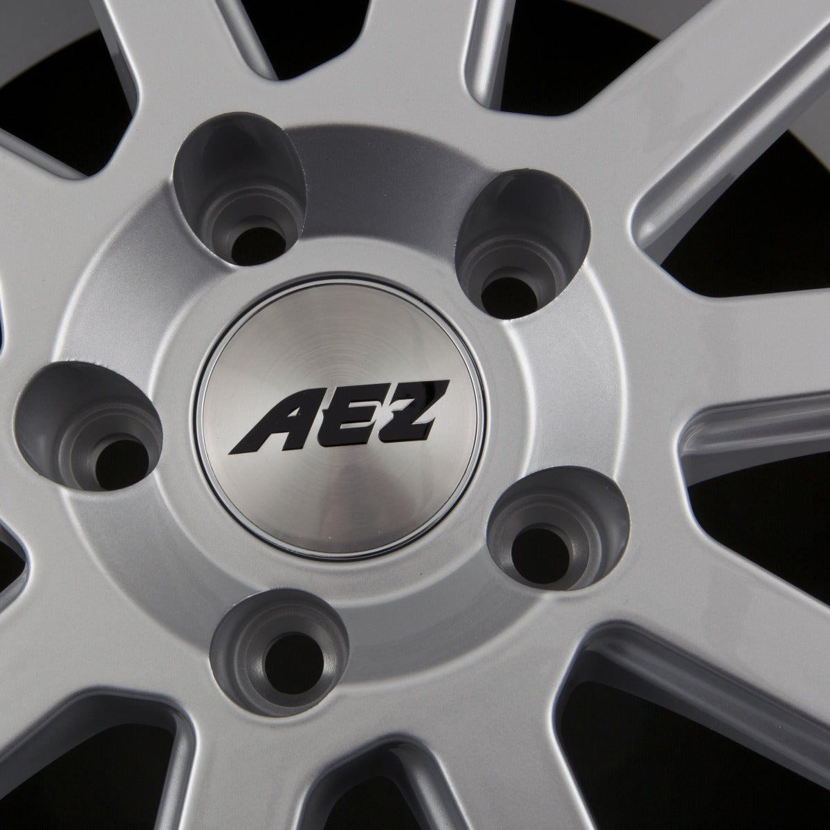 AEZ Straight SHINE Silver Alufelge 9.5x19 Zoll ET45 LK 5x112 ML70.1 – Bild 5