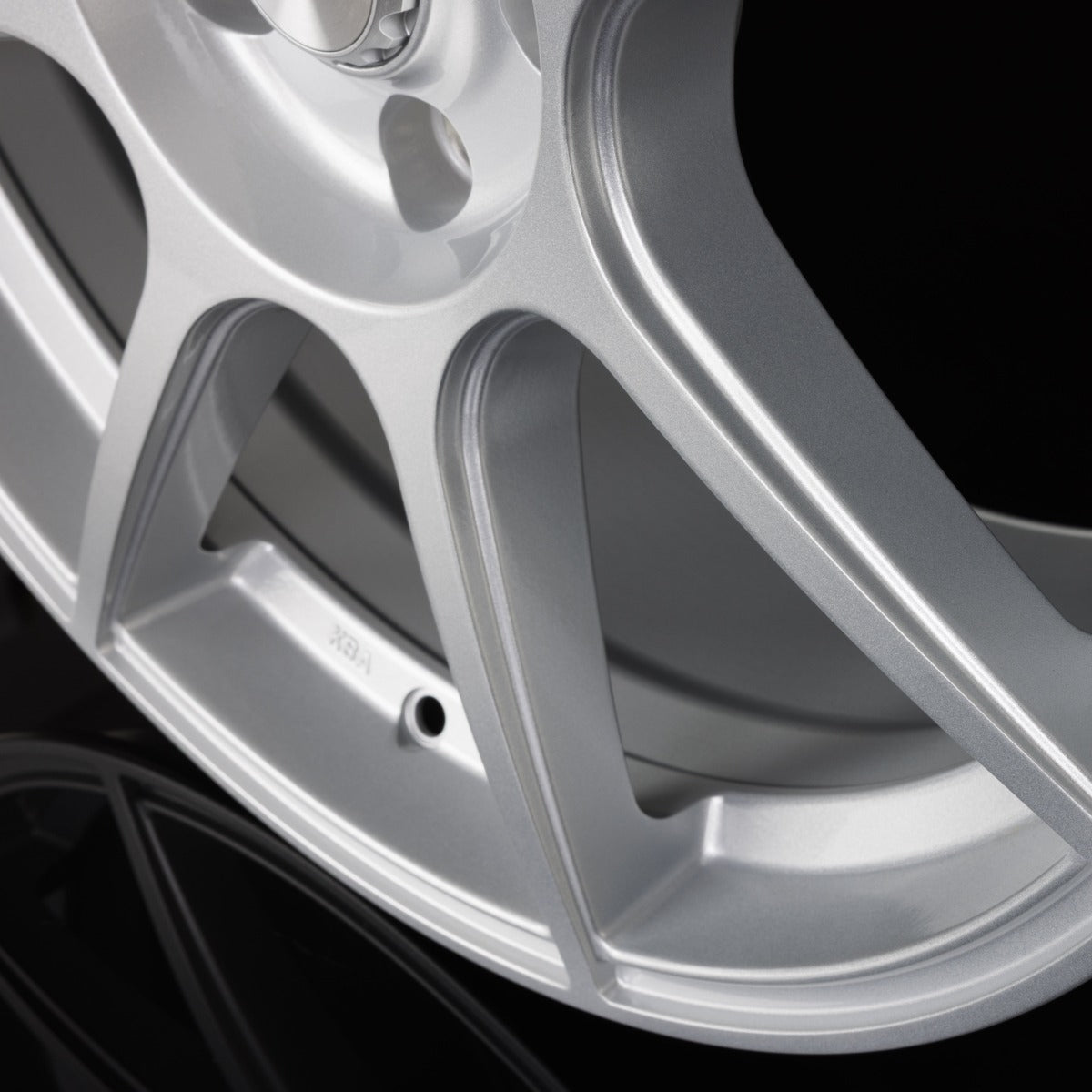 Axxion X2 Race Silber Lackiert (RS) Alufelge 7x17 Zoll ET37 LK 5x120 ML72.6 – Bild 5
