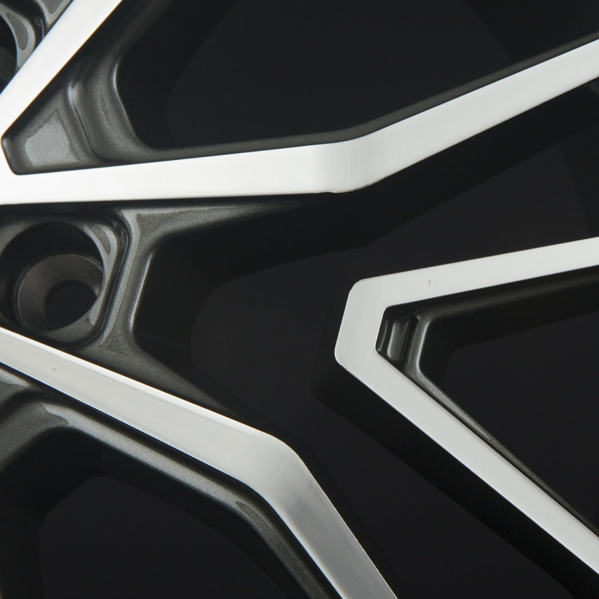 MM-Concepts MM09 Glossy Gunmetal Machined Alufelge 8.5x19 Zoll ET30 LK 5x112 ML72.6 – Bild 5