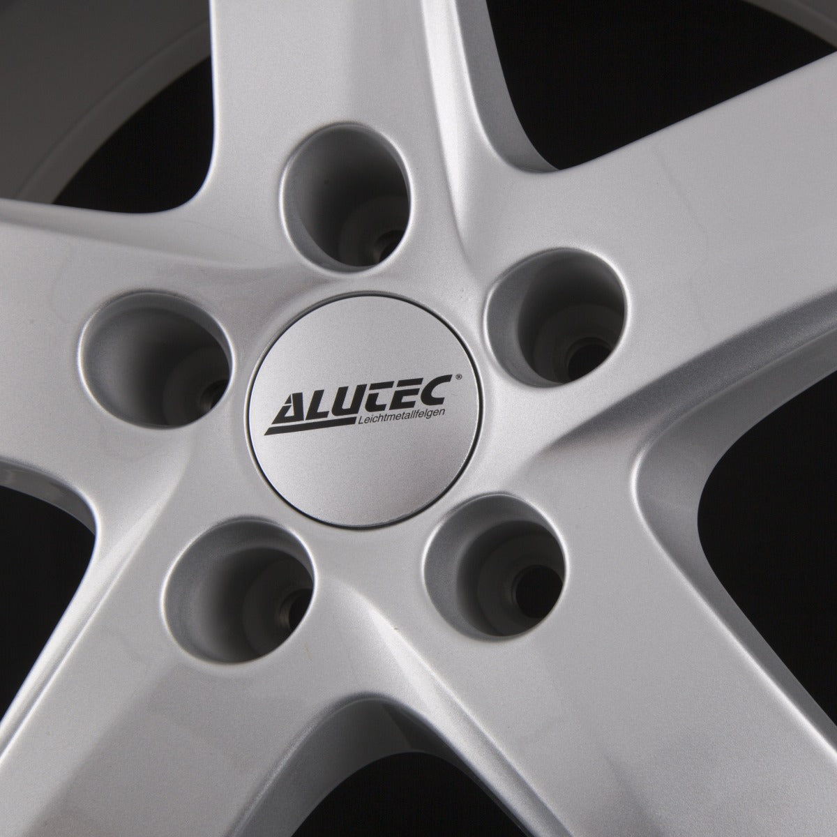 Alutec Freeze polar-silber Alufelge 7.5x19 Zoll ET40 LK 5x114.3 ML70.1 – Bild 8