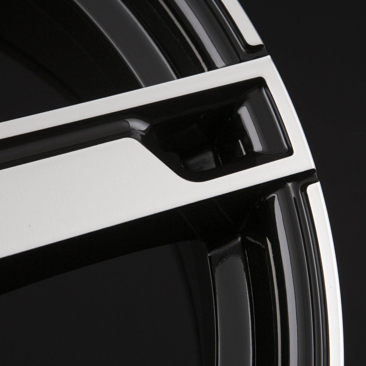 MAM W4 Black Front Polished (BFP) Alufelge 6.5x16 Zoll ET38 LK 5x108 ML72.6 – Bild 5