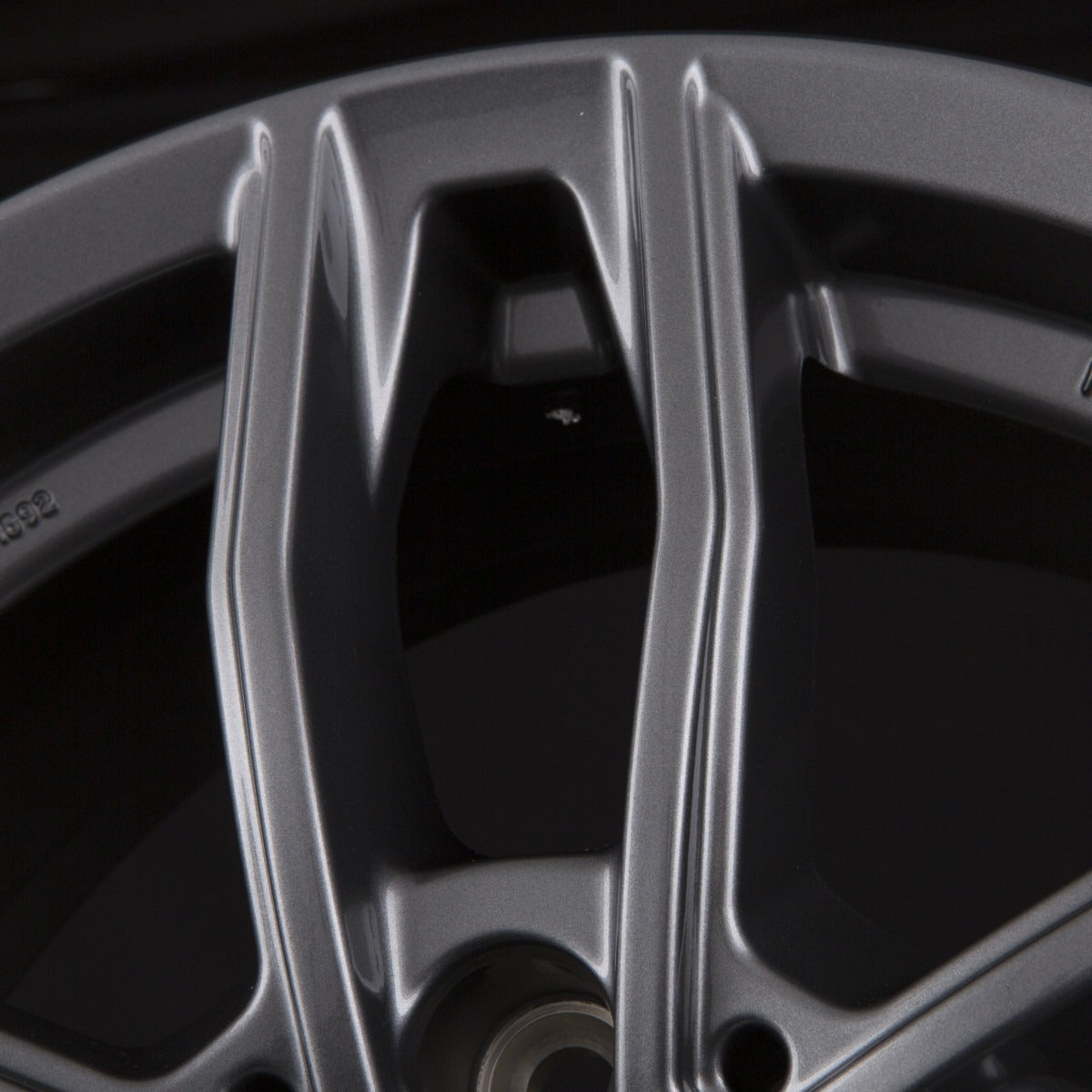 Autec Typ MC - Mercador titansilber Alufelge 6.5x17 Zoll ET44 LK 5x112 ML66.5 – Bild 7