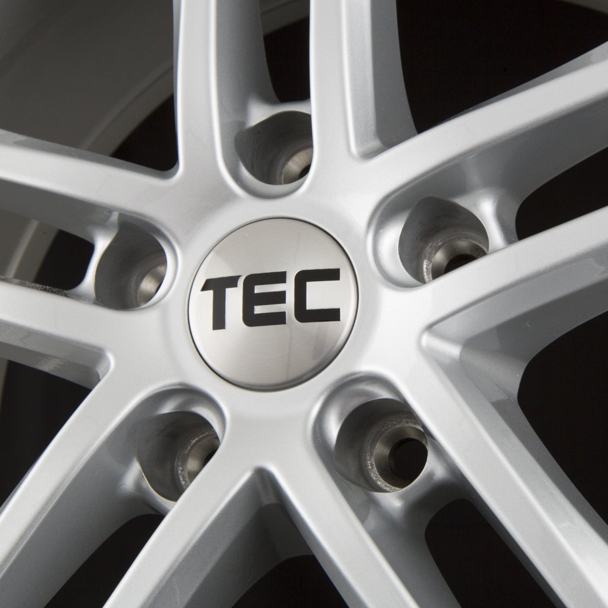 TEC Speedwheels AS4 brillant-silber Alufelge 8x18 Zoll ET40 LK 5x112 ML57.1 – Bild 7