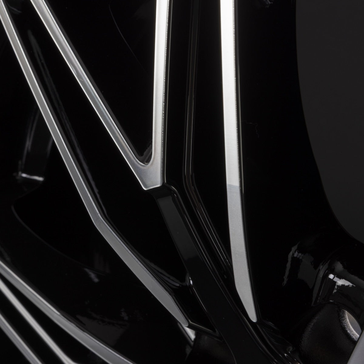 Diewe Wheels Predator NERO S MACHINED - Schwarz Glanz Frontpoliert Alufelge 8x19 Zoll ET43 LK 5x112 ML66.6 – Bild 7