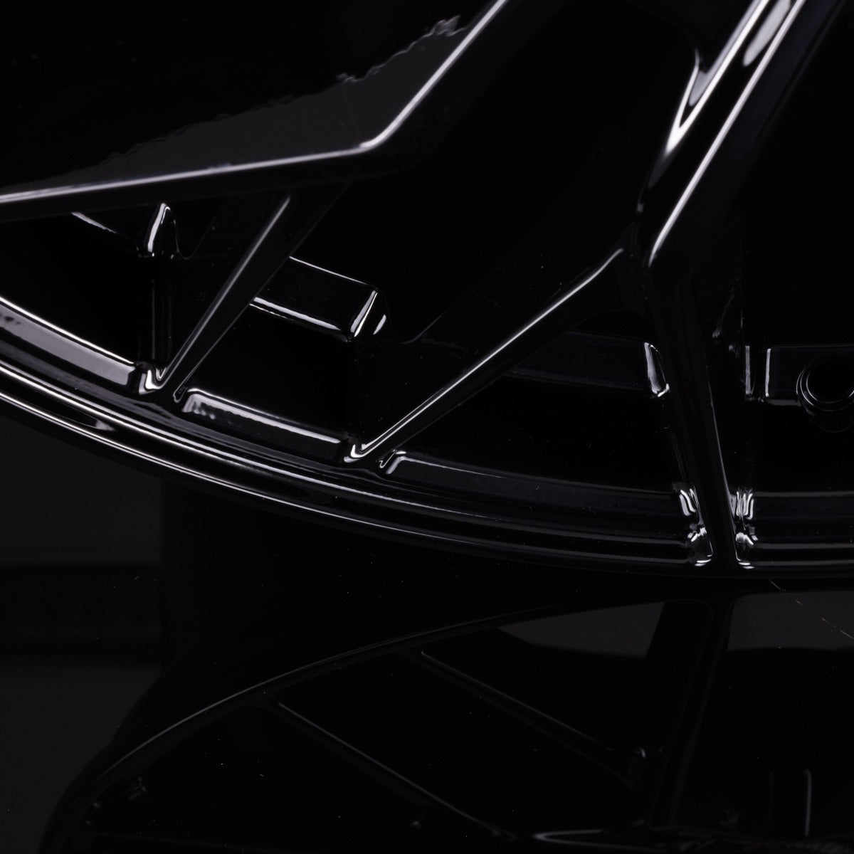 Damina Performance DM20 Black Alufelge 8.5x20 Zoll ET35 LK 5x120 ML72.6