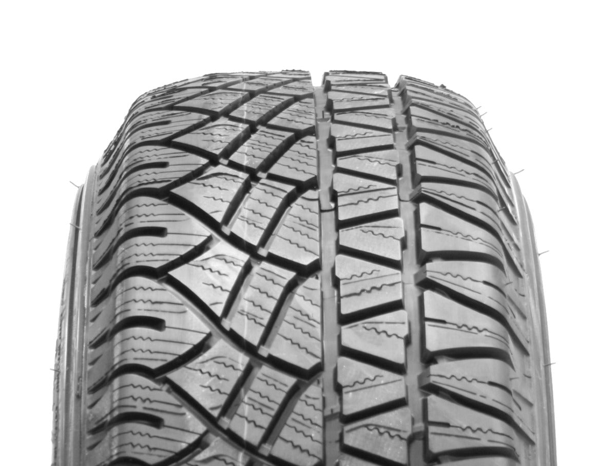 Michelin Latitude Cross 215/70 R16 104H Sommer DOT 2022