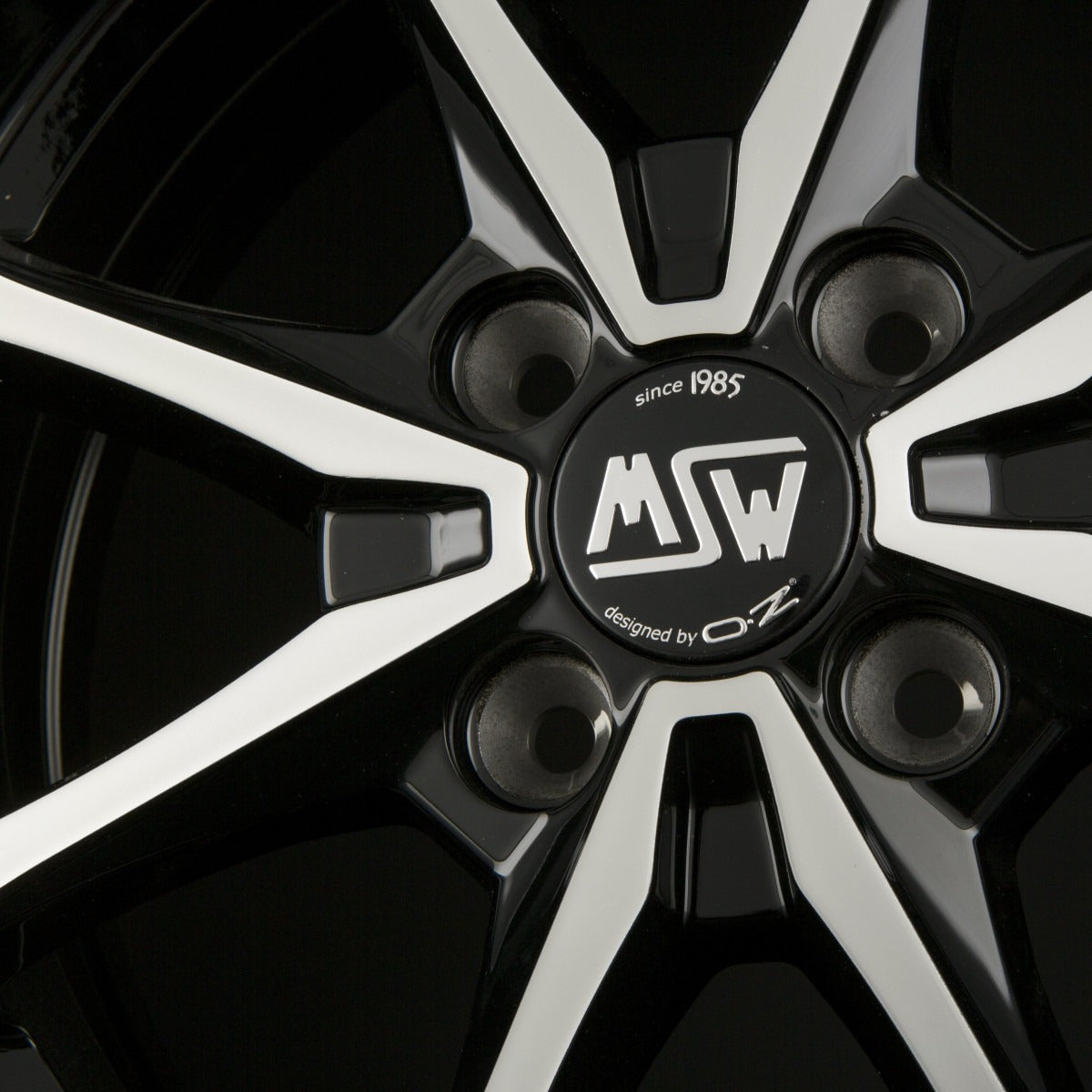 MSW X4 Gloss Black Full Polished Alufelge 5.5x15 Zoll ET36 LK 4x100 ML60.1 – Bild 4