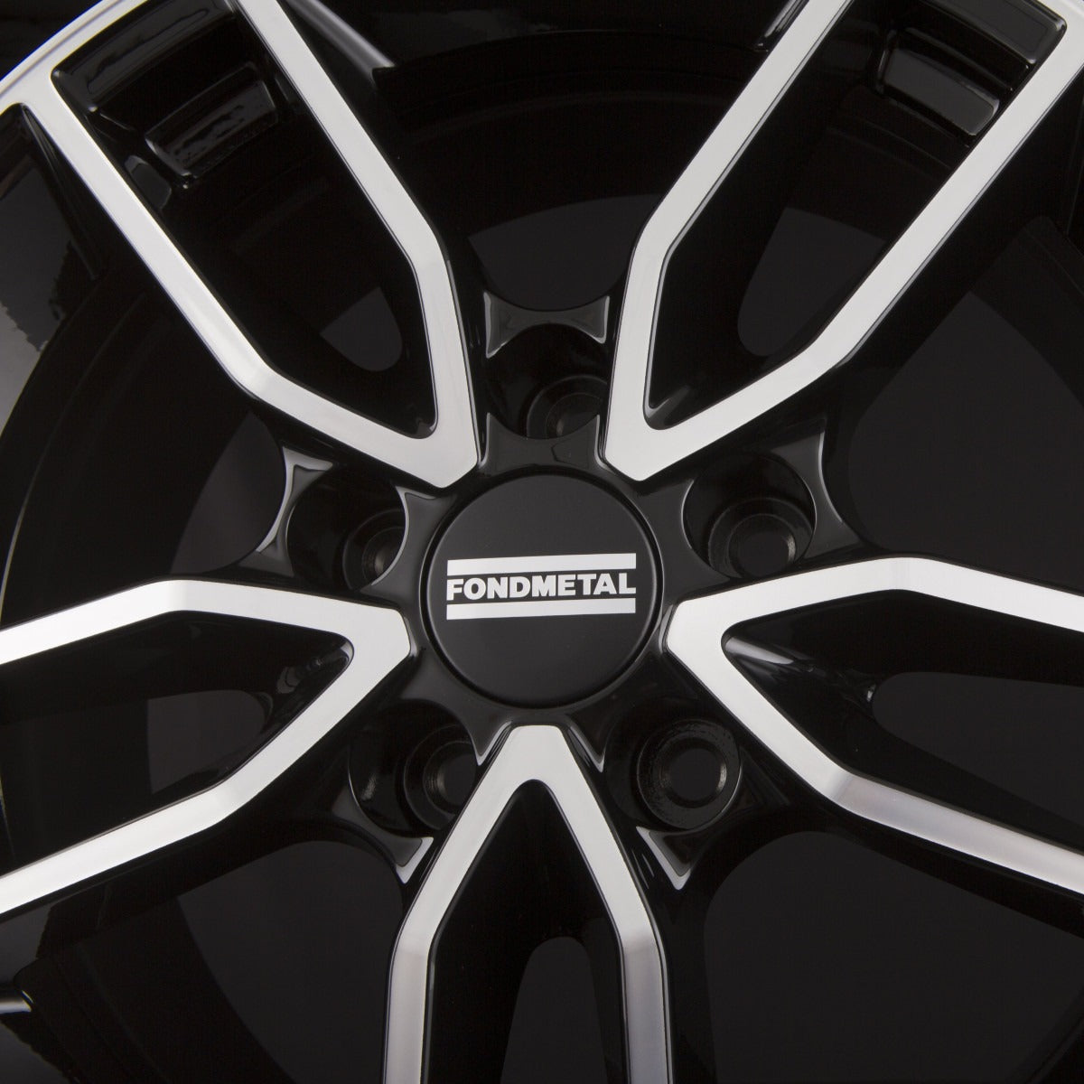 Fondmetal Koros Glossy Black Machined - Diamond Black Alufelge 6.5x16 Zoll ET35 LK 5x114.3 ML66.1 – Bild 5