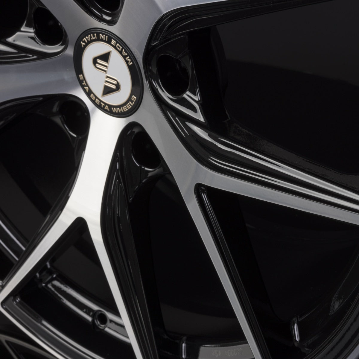 Etabeta Gri-N-K black shiny full polished Alufelge 11x19 Zoll ET45.1 LK 5x130 ML71.5 – Bild 7