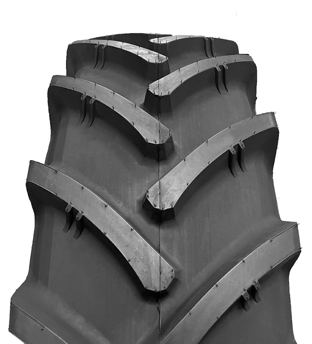 Ascenso TDR700 (R1-W) 420/70 R24 130D