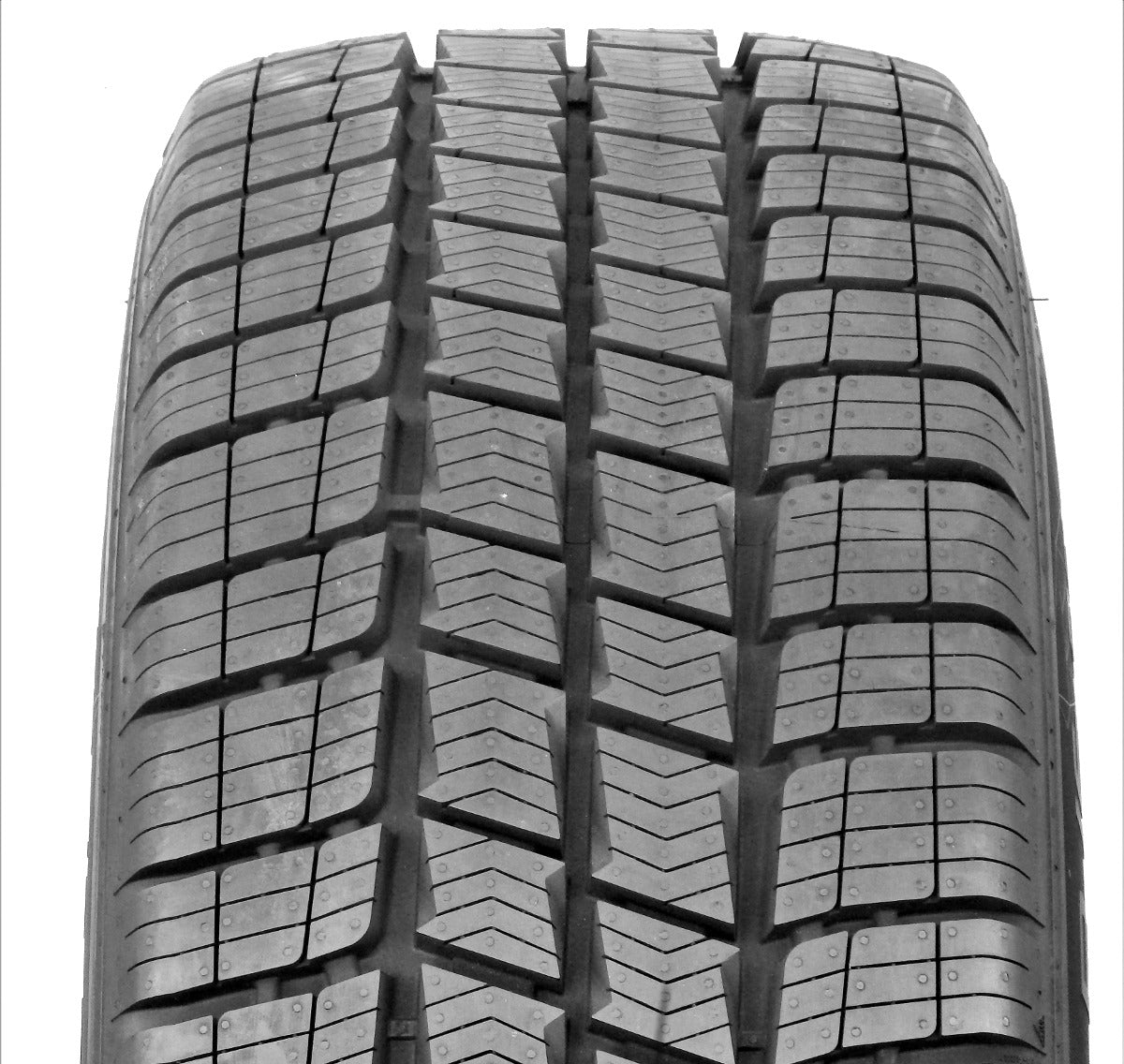 Apollo Altrust All Season 215/75 R16 116/114R Ganzjahr DOT 2023