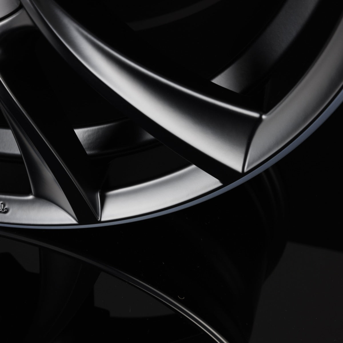 Schmidt REVOLUTION Stormer Satin Black Hornpoliert mit Softhorn Alufelge 8.5x18 Zoll ET43 LK 5x112 ML66.6 – Bild 4