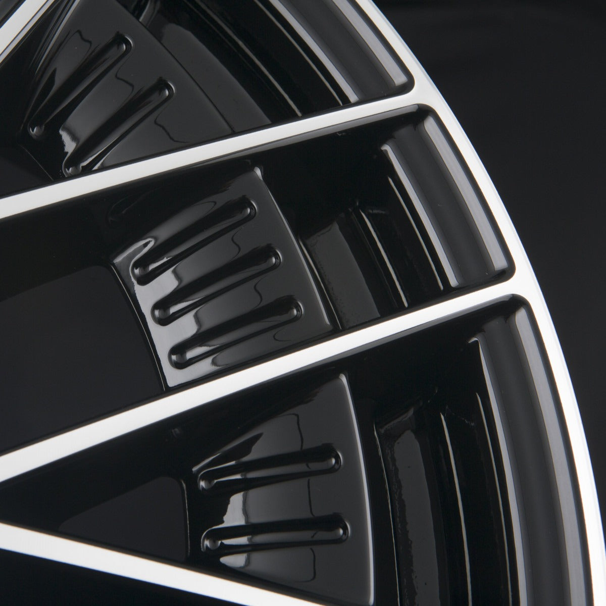 Fondmetal Kari Glossy Black Machined Alufelge 8.5x20 Zoll ET35 LK 5x114.3 ML64.1 – Bild 4