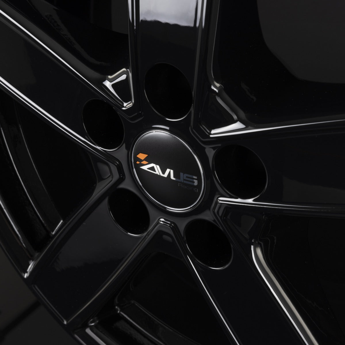 Avus Racing AC-V51 Black Alufelge 7.5x18 Zoll ET58 LK 5x130 ML78.1 – Bild 3