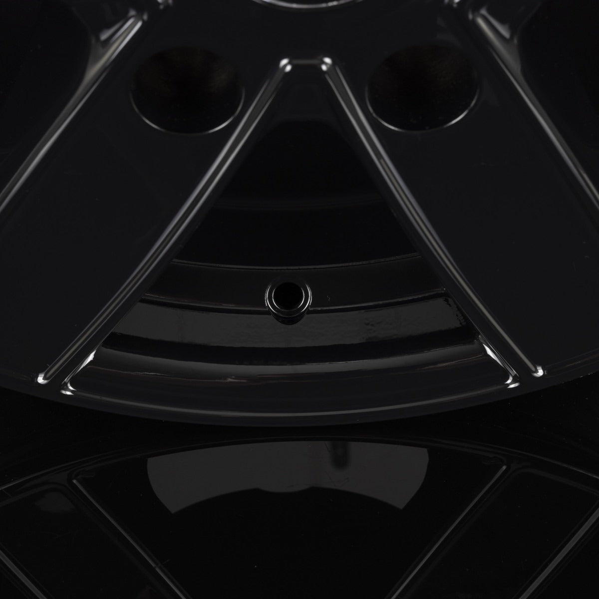 Avus Racing AC-V61 Black Alufelge 8x18 Zoll ET45 LK 6x114.3 ML66.1 – Bild 4
