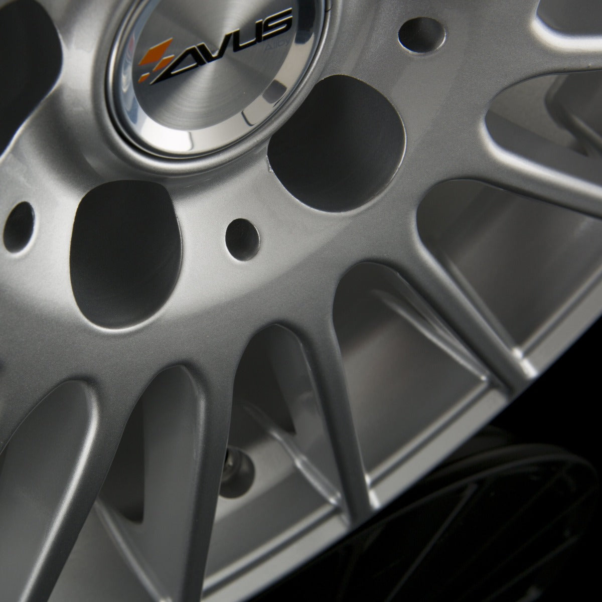 Avus Racing AC-M03 Hyper Silver Alufelge 7.5x17 Zoll ET40 LK 5x115 ML70.2 – Bild 4