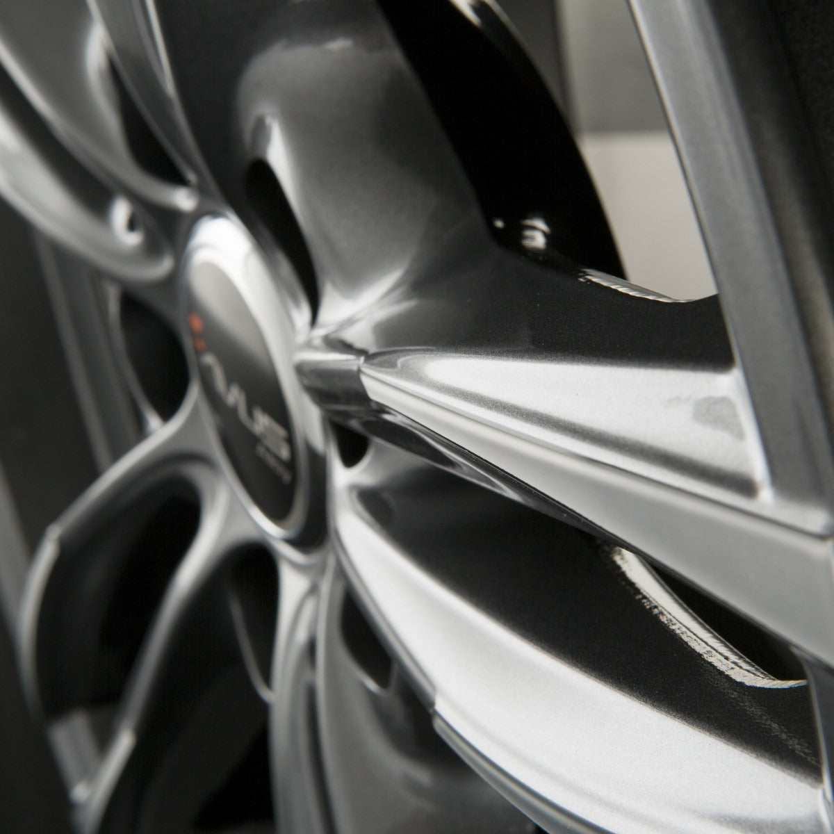 Avus Racing AF15 Anthracite Polished Alufelge 7.5x17 Zoll ET50 LK 5x112 ML66.6 – Bild 5