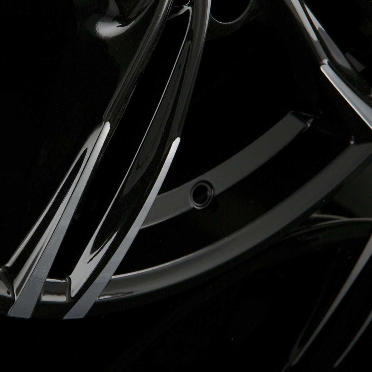 Avus Racing AF15 Black Polished Alufelge 8x18 Zoll ET35 LK 5x112 ML66.6 – Bild 3