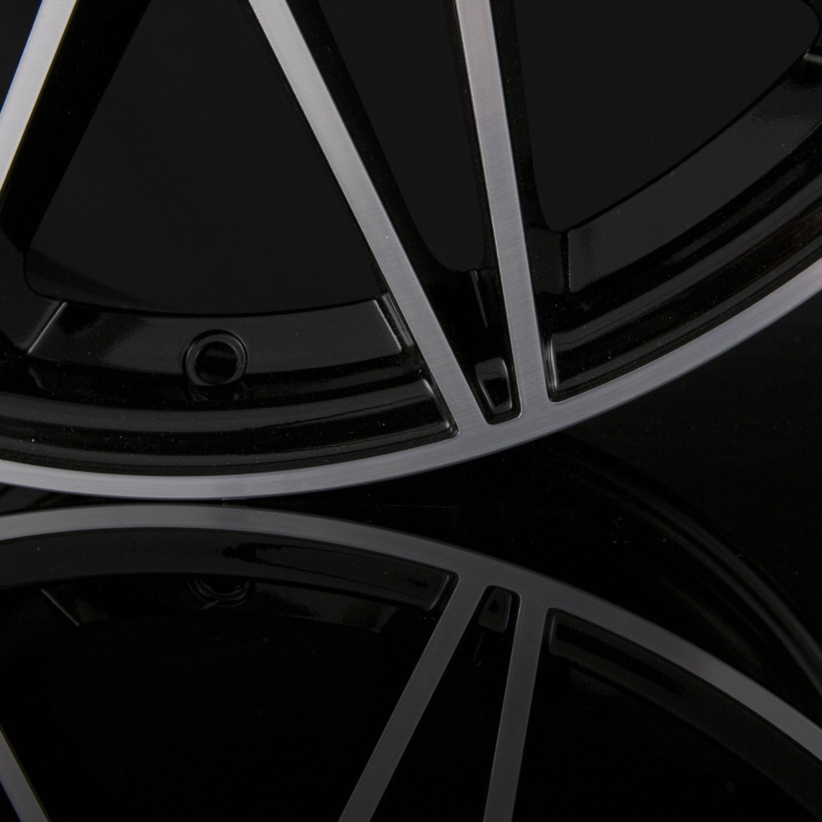 Damina Performance DM02 Black Polished Alufelge 8x18 Zoll ET30 LK 5x112 ML66.6 – Bild 4