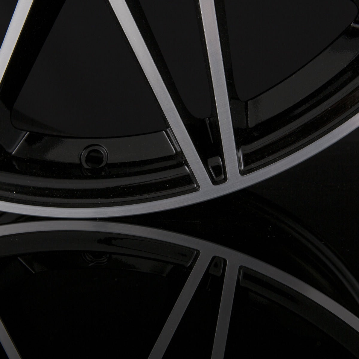 Damina Performance DM02 Black Polished Alufelge 8x18 Zoll ET35 LK 5x112 ML66.6 – Bild 4