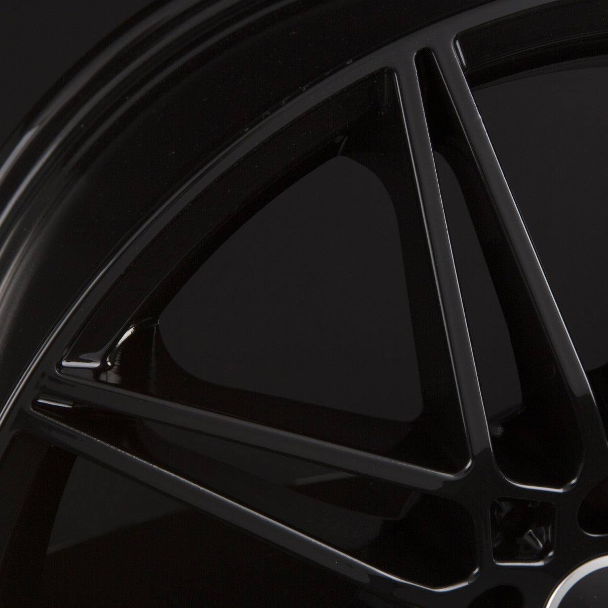Avus Racing AC-MB5 Black Alufelge 8x19 Zoll ET30 LK 5x112 ML66.6 – Bild 3