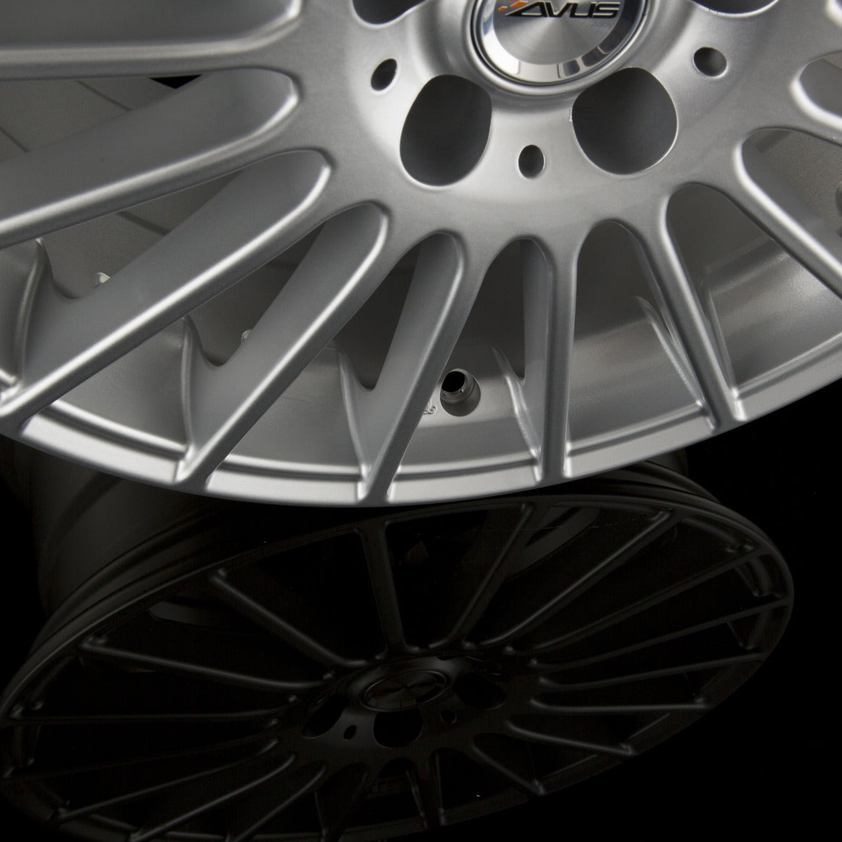 Avus Racing AC-M03 Hyper Silver Alufelge 7.5x18 Zoll ET40 LK 4x114.3 ML67.1 – Bild 4