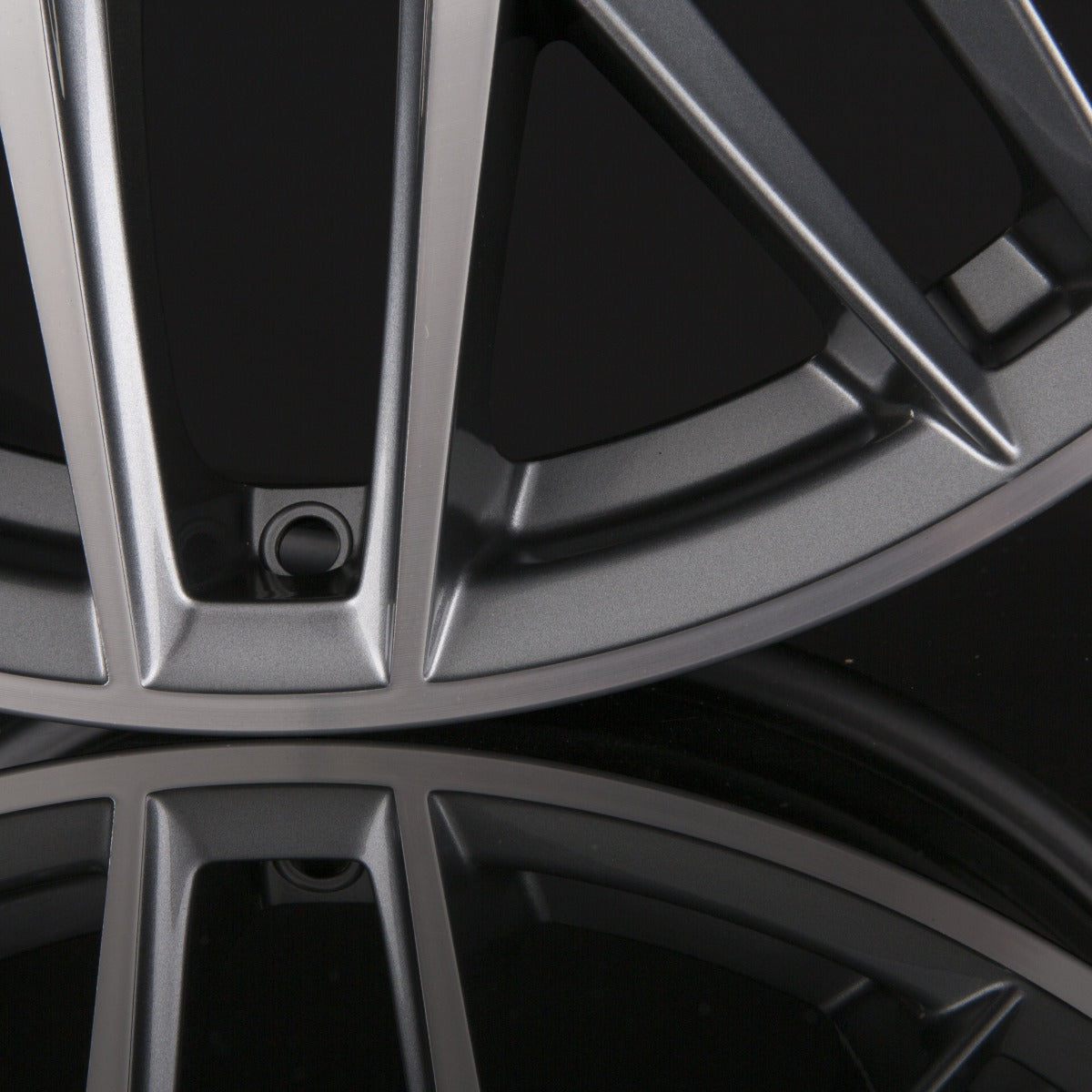 Avus Racing AF19 Anthracite Polished Alufelge 8.5x19 Zoll ET35 LK 5x120 ML72.6 – Bild 3