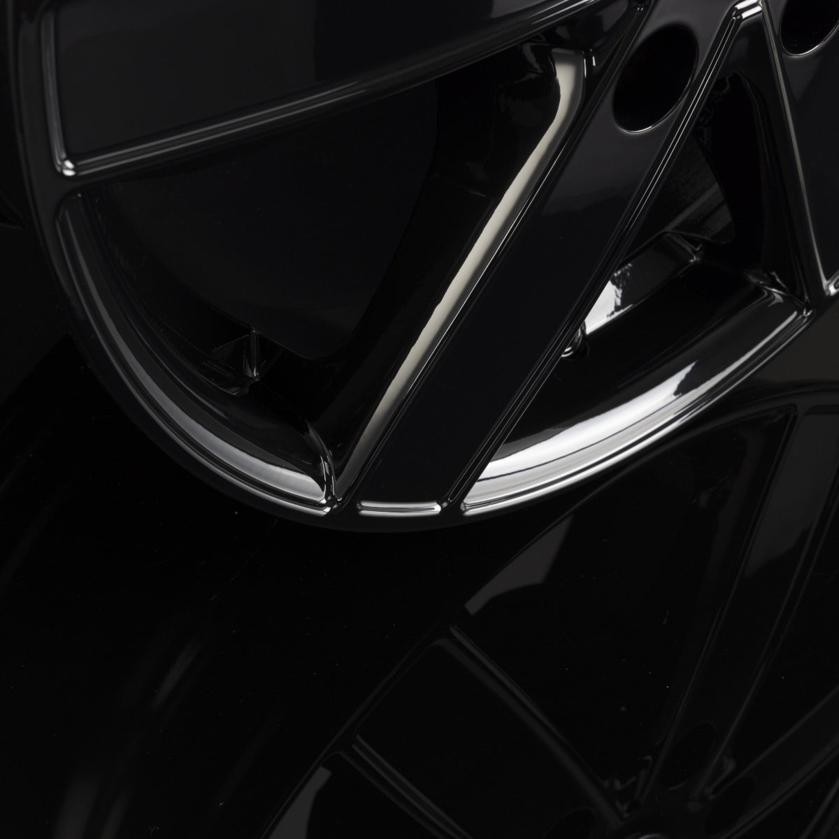 Avus Racing AC-V61 Black Alufelge 7.5x17 Zoll ET55 LK 6x139.7 ML93.1 – Bild 5