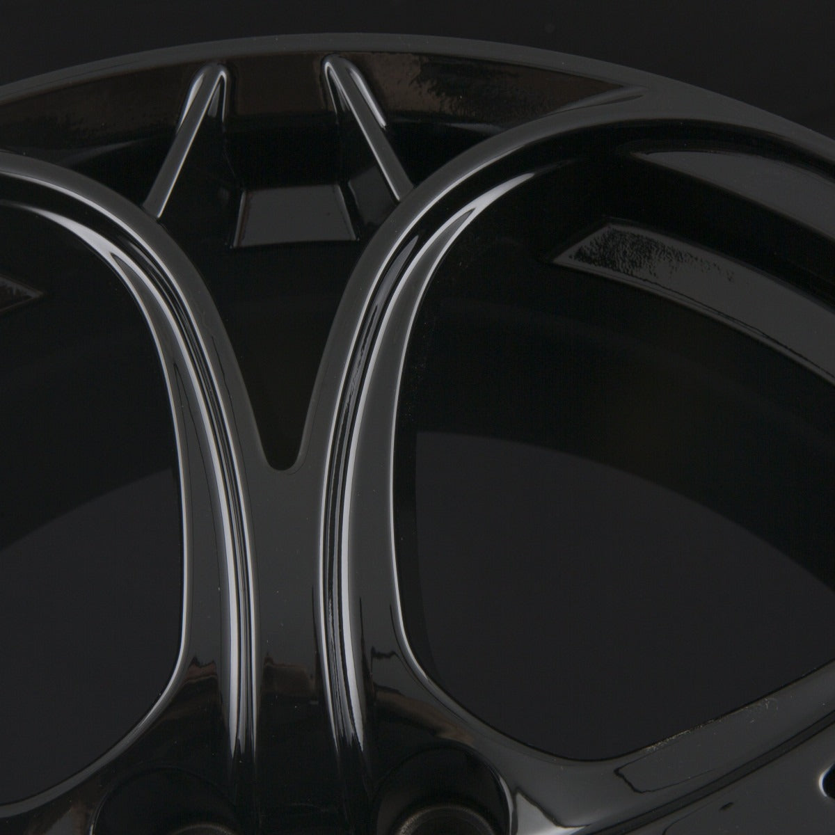 Avus Racing AC-520 black Alufelge 8x19 Zoll ET33 LK 5x110 ML65.1 – Bild 6