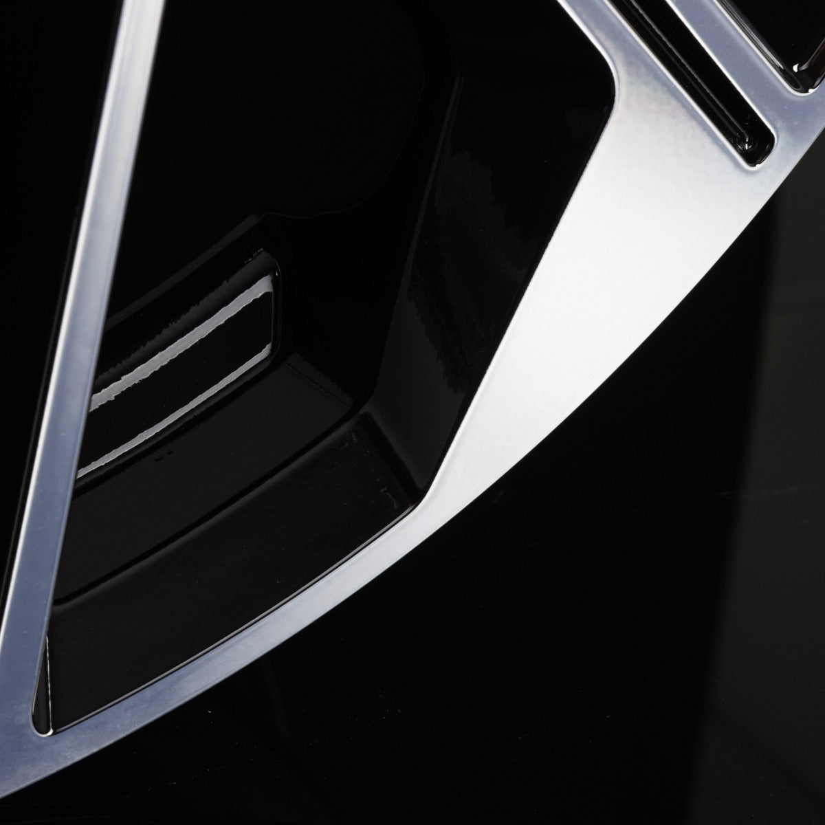 Avus Racing AC-522 Black Polished Alufelge 9x20 Zoll ET45 LK 5x120 ML65.1 – Bild 3