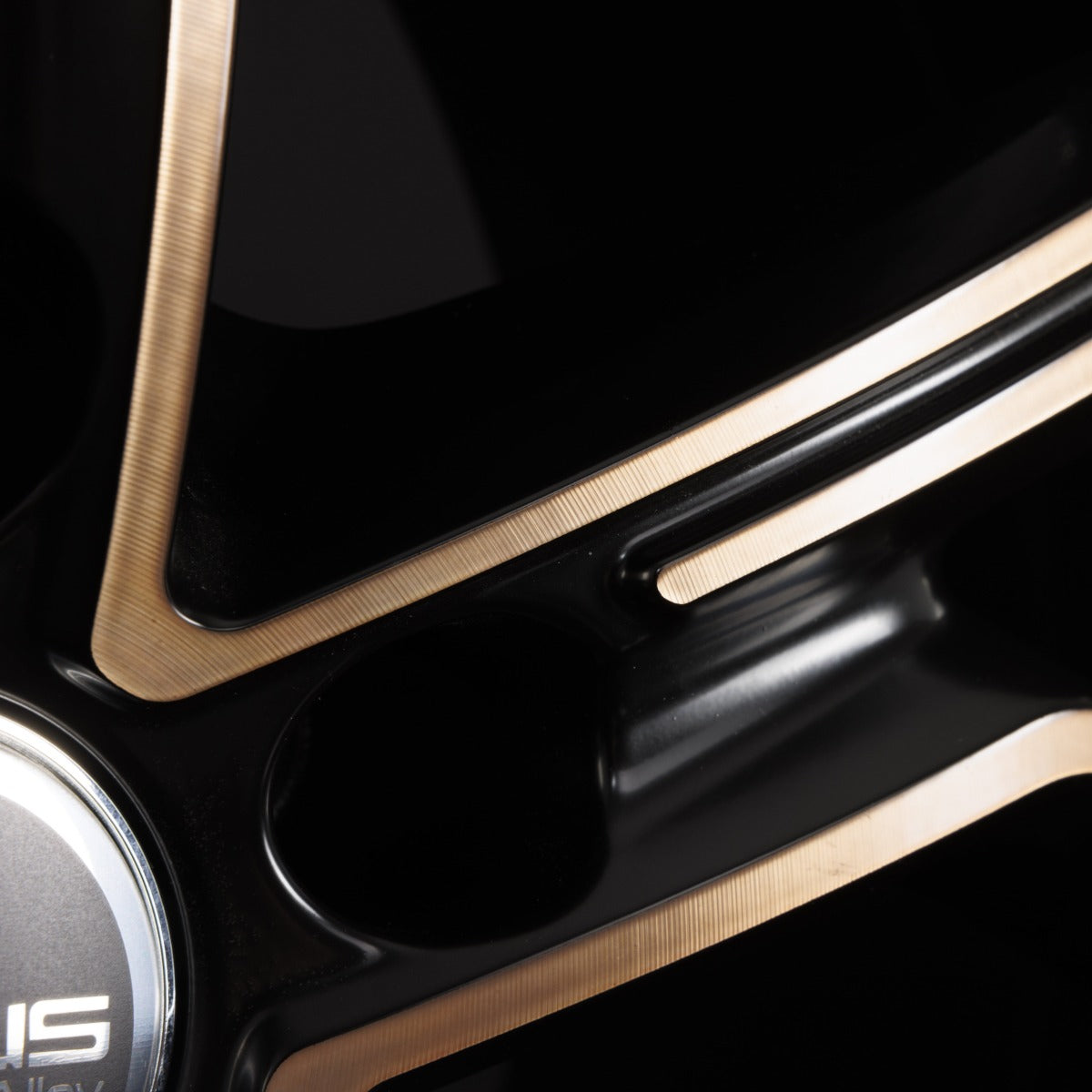 Avus Racing AC-522 Black Copper Polished Alufelge 8x18 Zoll ET40 LK 5x112 ML66.6