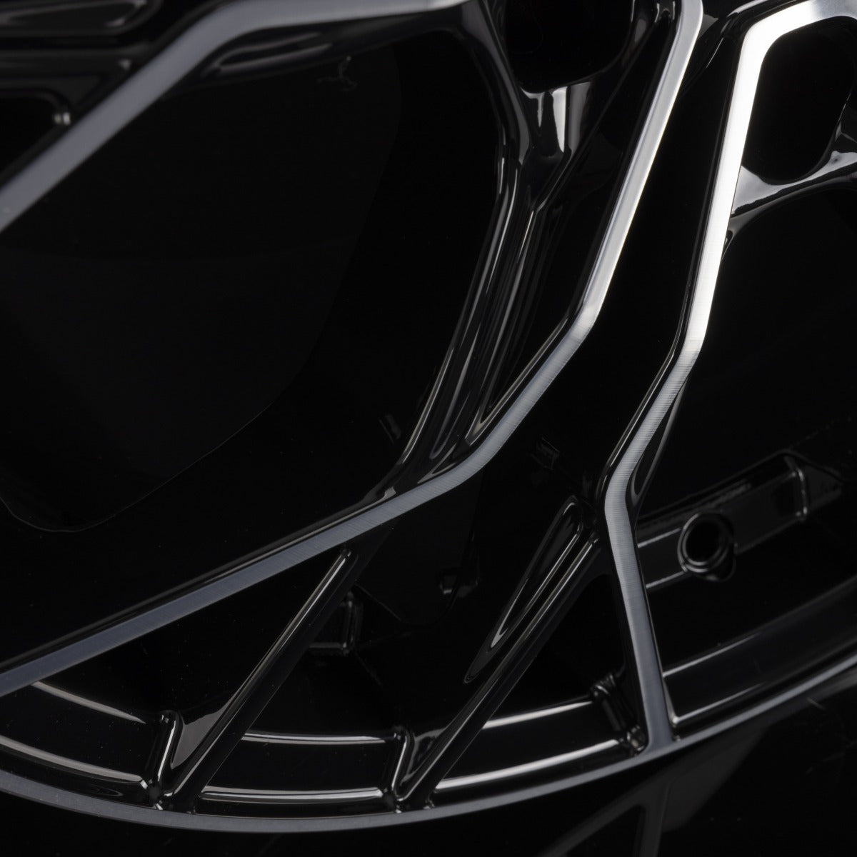 Avus Racing AC-M10 Black Polished Alufelge 8x19 Zoll ET29 LK 5x112 ML66.6 – Bild 5