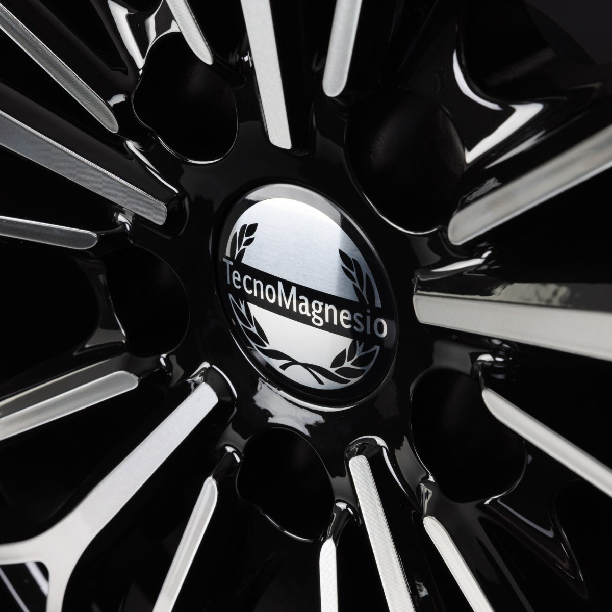 Tecnomagnesio Motorsport Black Mirror Alufelge 8x20 Zoll ET35 LK 5x112 ML66.6 – Bild 3