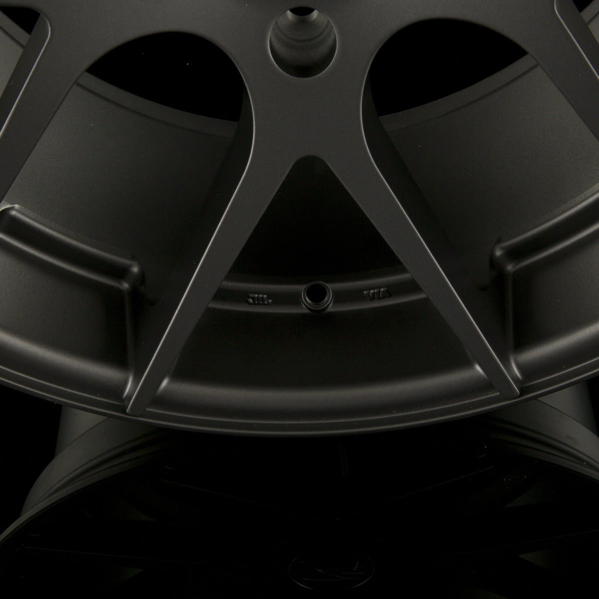 Z-Performance ZP.07 (HS270) Matt Gunmetal Alufelge 9x18 Zoll ET38 LK 5x120 ML72.6 – Bild 4