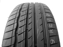 Momo M3 Outrun 235/45 R18 98Y Sommer DOT 2022