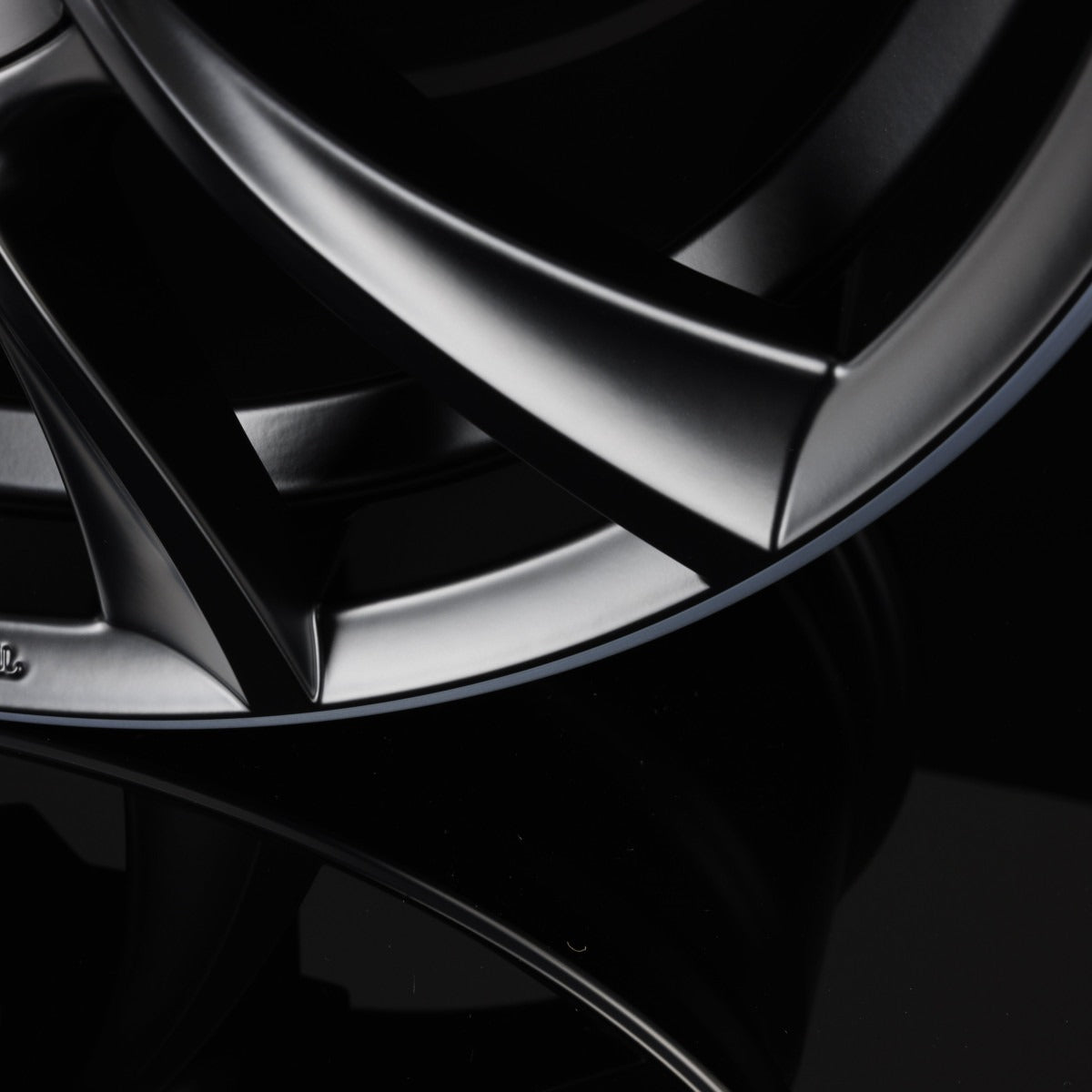 Schmidt REVOLUTION Stormer Satin Black Hornpoliert mit Softhorn Alufelge 8.5x18 Zoll ET40 LK 5x114.3 ML70.7 – Bild 4
