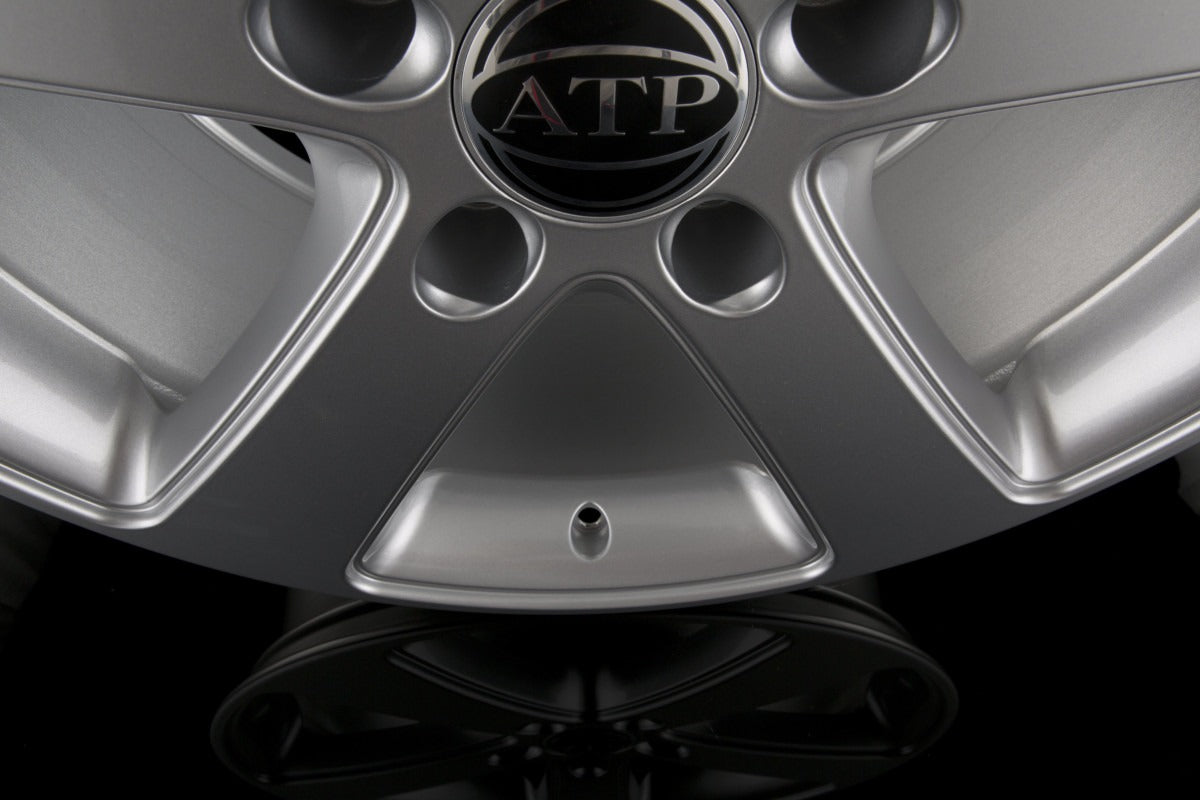 Avus Racing AC-516 Hyper Silver Alufelge 7x17 Zoll ET40 LK 4x100 ML73.1 – Bild 5
