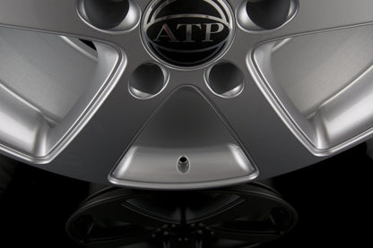 Avus Racing AC-516 Hyper Silver Alufelge 7x17 Zoll ET40 LK 4x100 ML73.1 – Bild 5