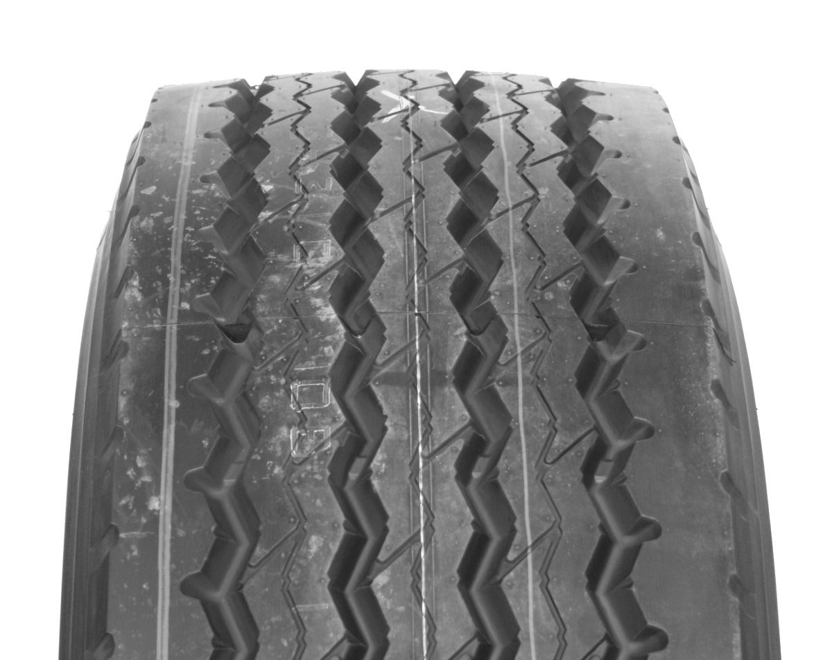 Bridgestone R168 9.5 R17.5 143/141J