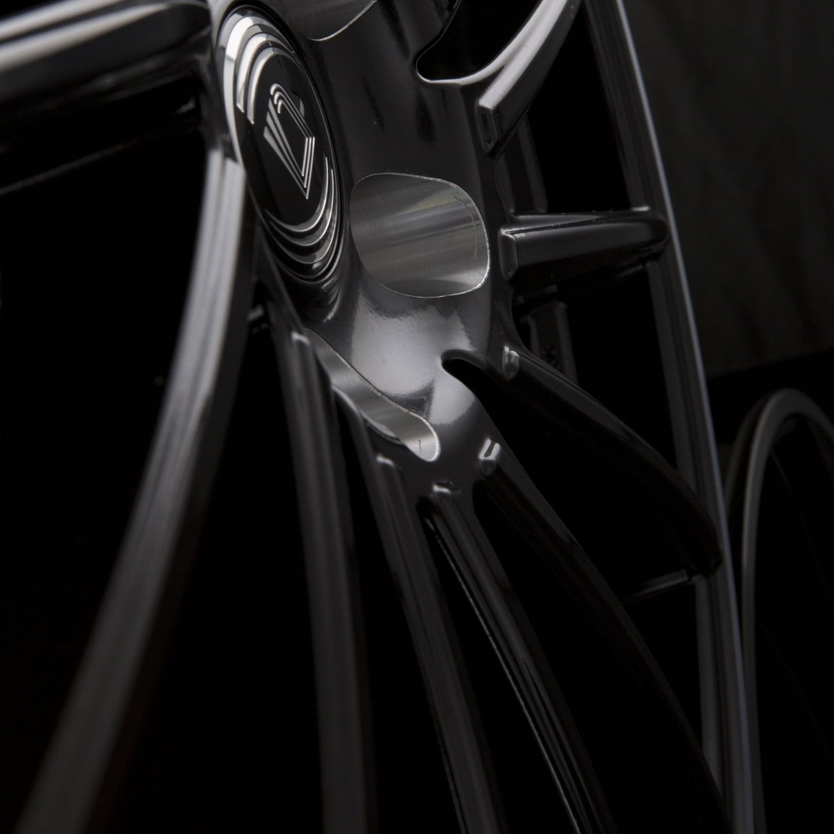 Diewe Wheels Briosa NERO S MACHINED LIP - Schwarz Glanz Hornpoliert Alufelge 8x18 Zoll ET30 LK 5x112 ML66.6 – Bild 4