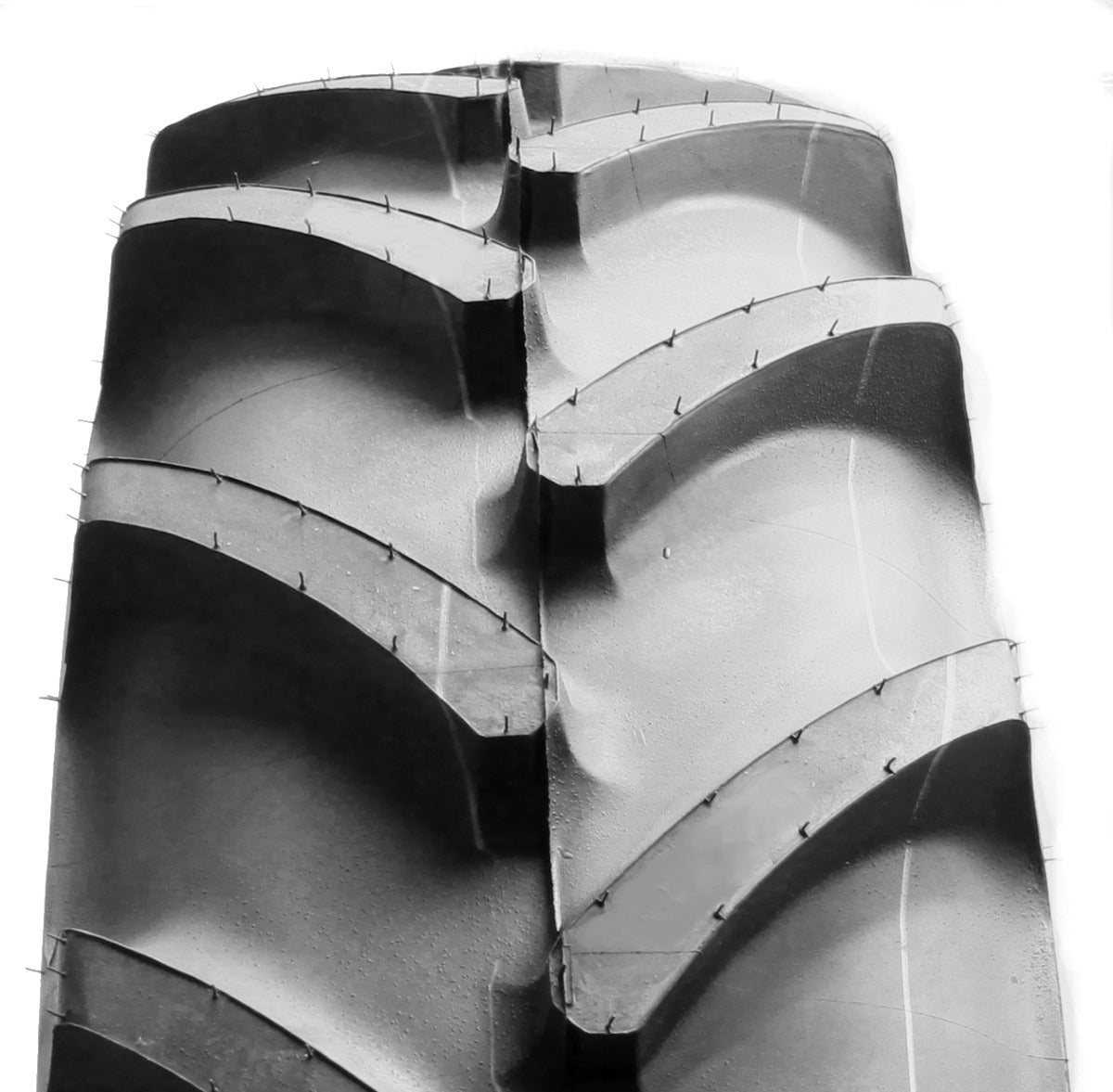 Continental Tractor 70 360/70 R28 128A8