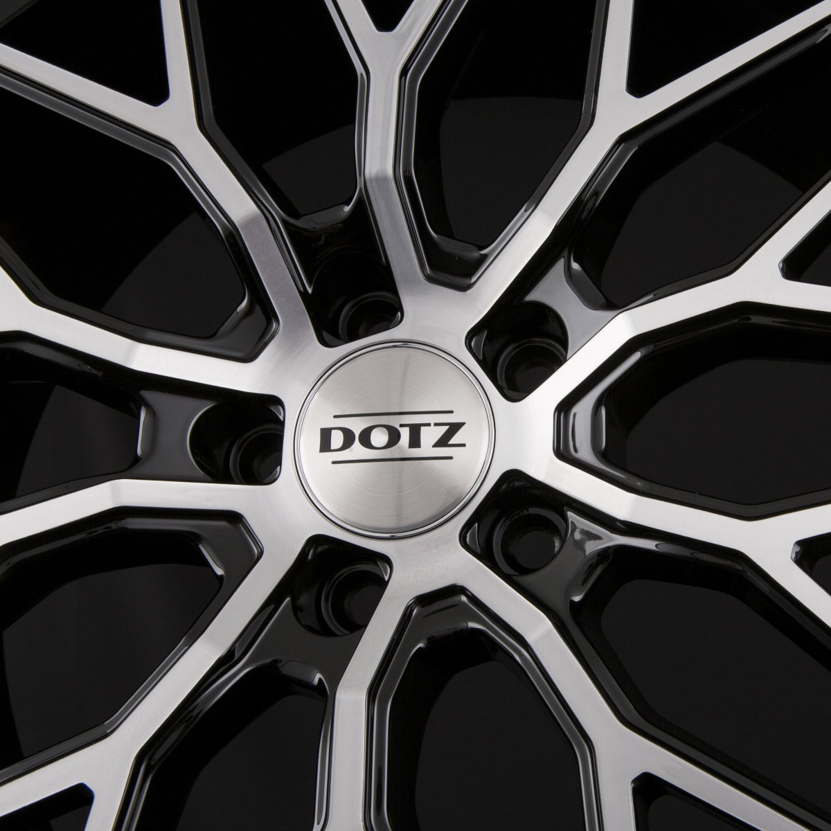 Dotz Suzuka DARK - Schwarz Frontpoliert Alufelge 8x20 Zoll ET27 LK 5x112 ML66.6 – Bild 4