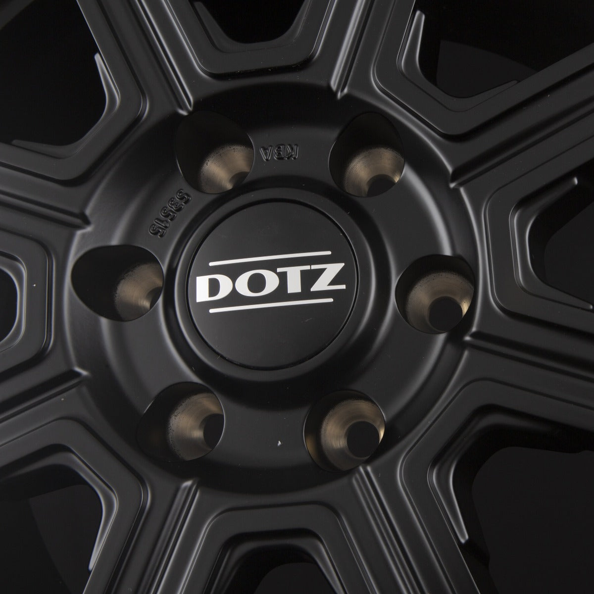 Dotz Kalahari BLACK - Schwarz Matt Alufelge 8x18 Zoll ET30 LK 5x127 ML71.6 – Bild 4