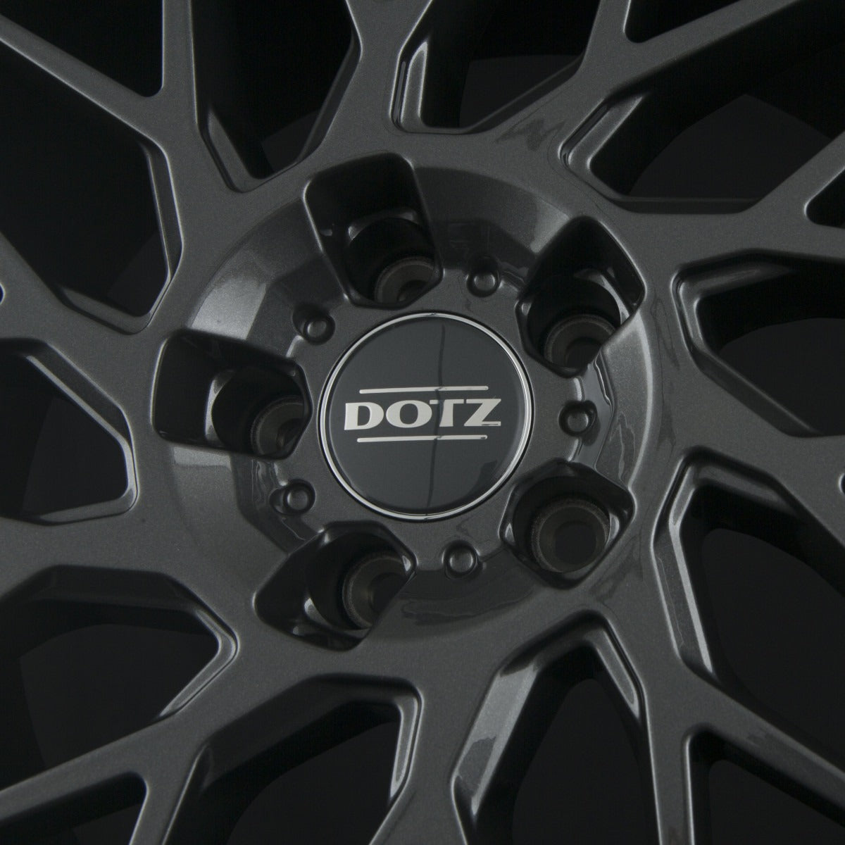 Dotz Tanaka DARK - Gunmetal Matt Polished Lip Alufelge 8x18 Zoll ET48 LK 5x114.3 ML71.6 – Bild 4