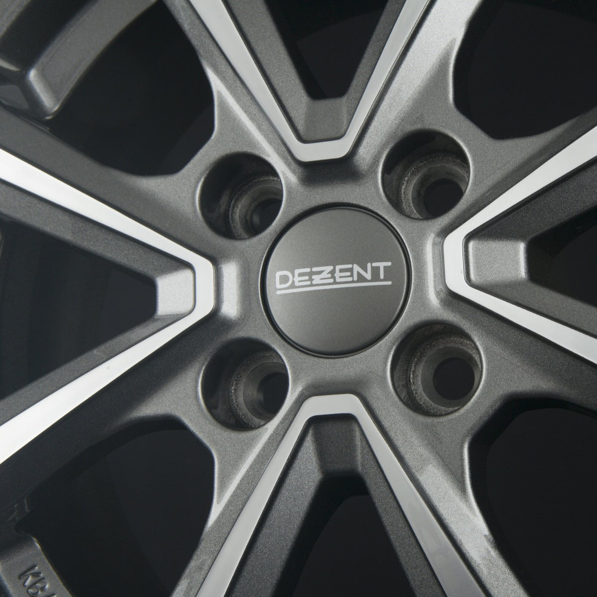 Dezent KT DARK - Gunmetal Polished Alufelge 6x15 Zoll ET46 LK 4x100 ML54.1 – Bild 3