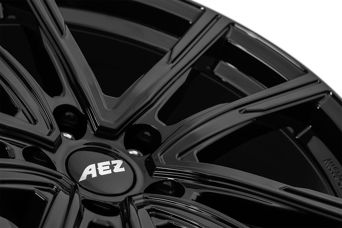 AEZ Montreal black 7x19 ET45 - LK5/114.3 ML67.1