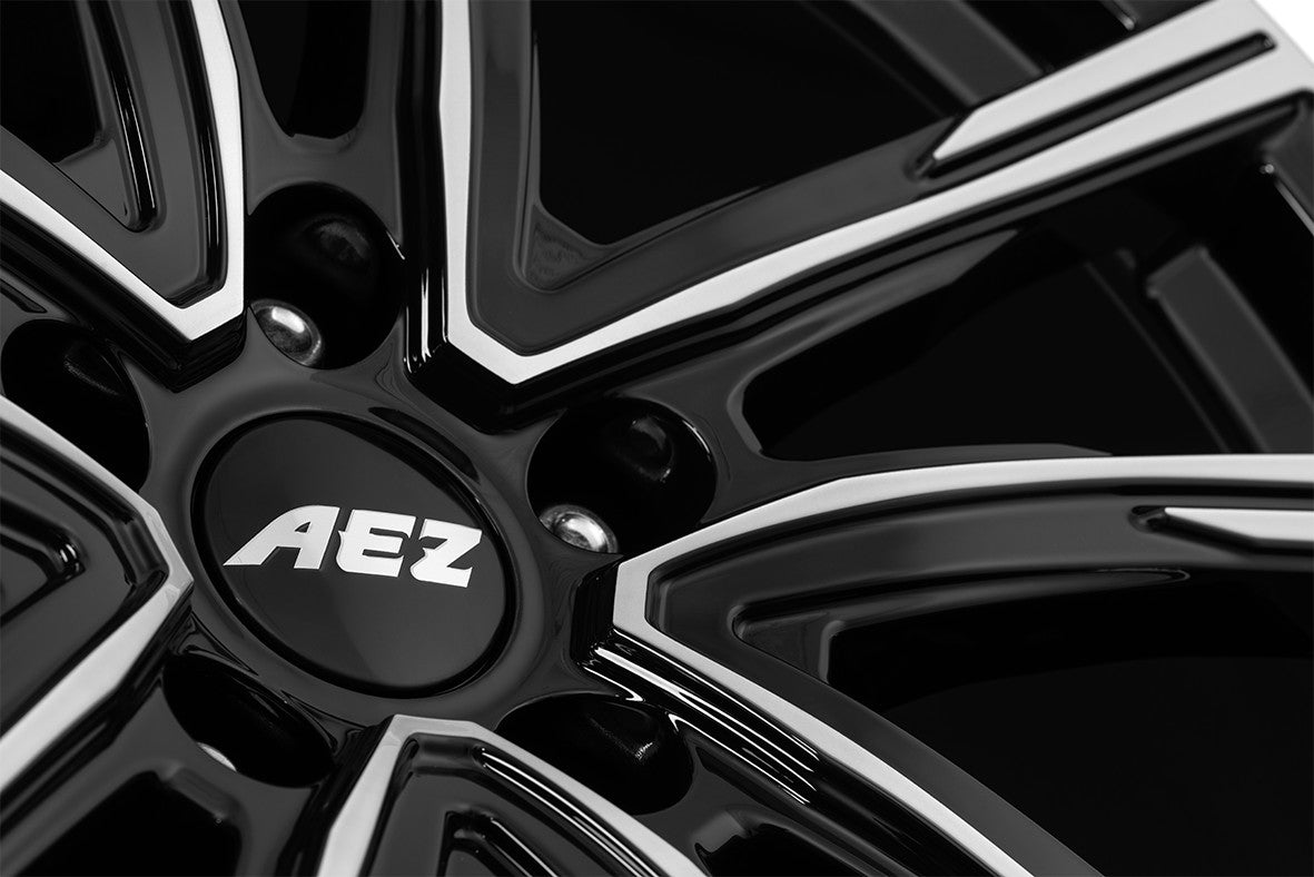 AEZ Montreal black/polished 7.5x19 ET50 - LK5/112 ML57.1